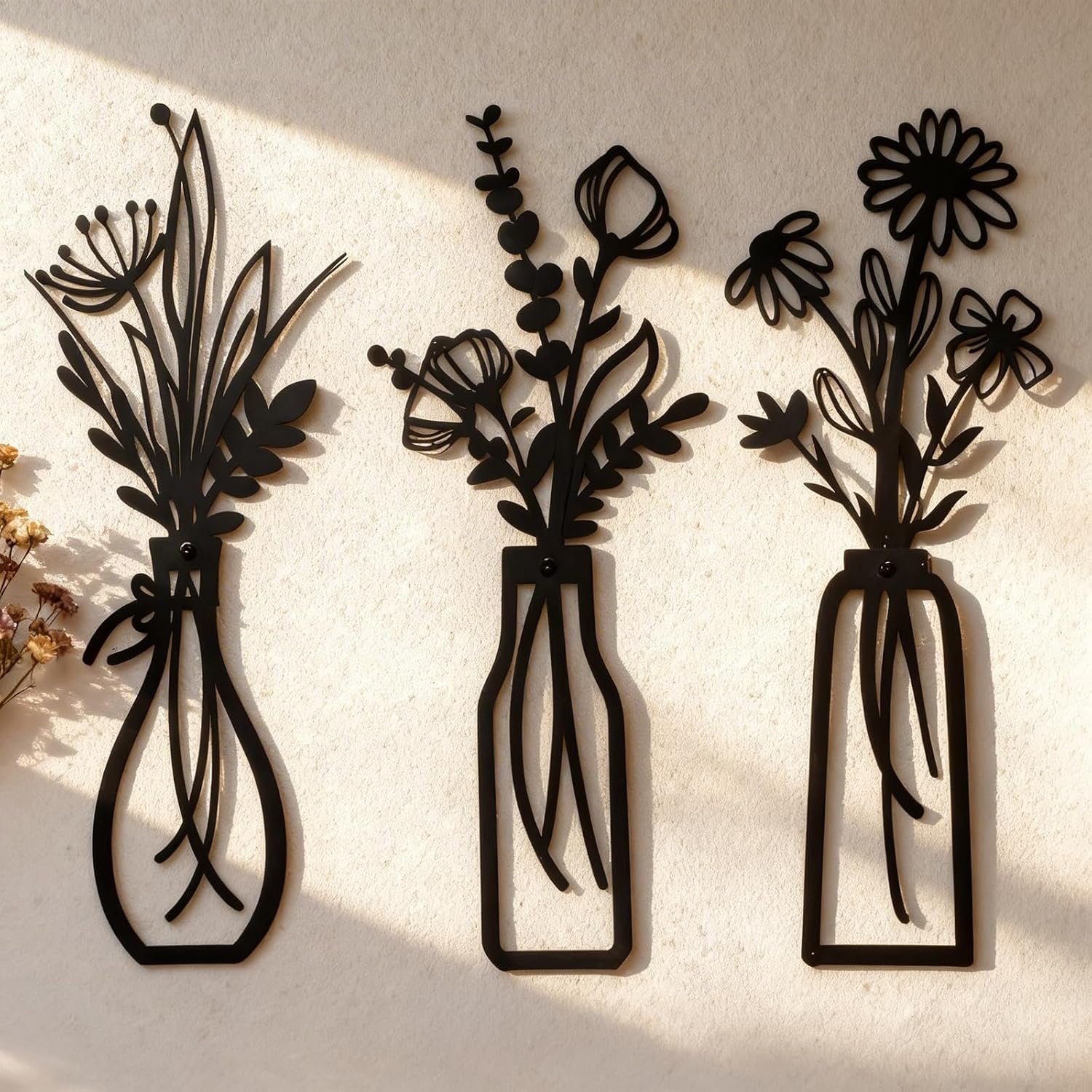 Set of 3 Black Metal Flower Wall Art, Modern Farmhouse Rustic Vase Wall Decor for Living Room Bathroom Kitchen Bedroom, Elegant Gift for Housewarming Spring Mother’s Day for Homeowners