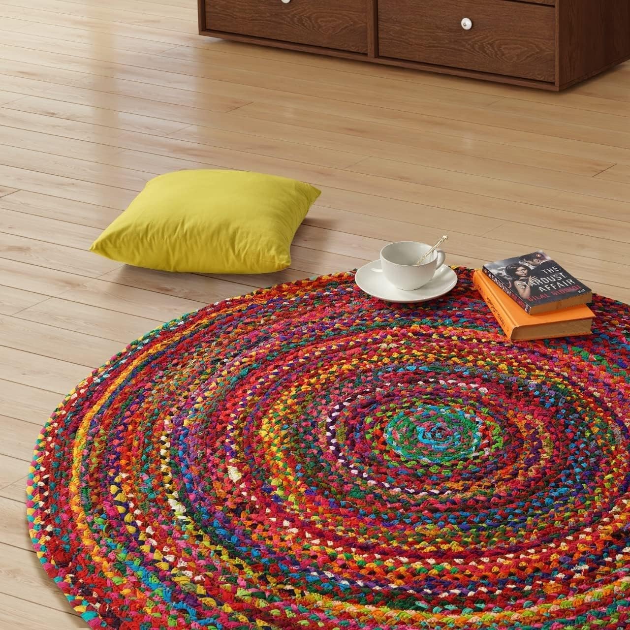 GRUHUM Cotton Area Rug 5ft-Natural Fiber Round Multicolour Handmade Boho Charm Farmhouse Soft Braided Rustic Vintage for Living Room Bedroom Indoor EcoFriendly Kitchen Enterways Hallways(5’ft Round)