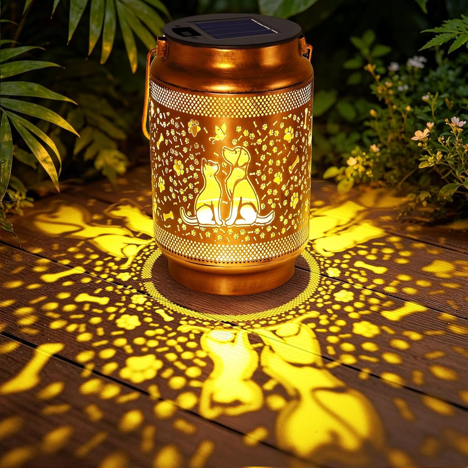 Dog Solar Lanterns Outdoor Waterproof Garden Decor, Dog Gifts for Women Mom Grandma Birthday, Metal Hanging Solar Lights for Outside Yard Patio Pathway Backyard Porch