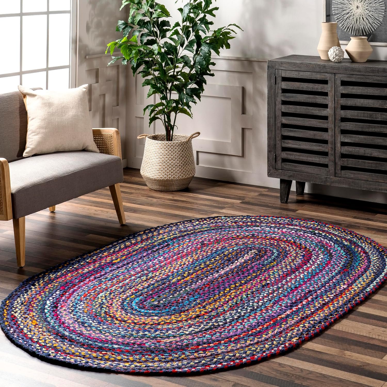 nuLOOM Tammara Bohemian Hand Braided Area Rug, Oval 4×6, Blue