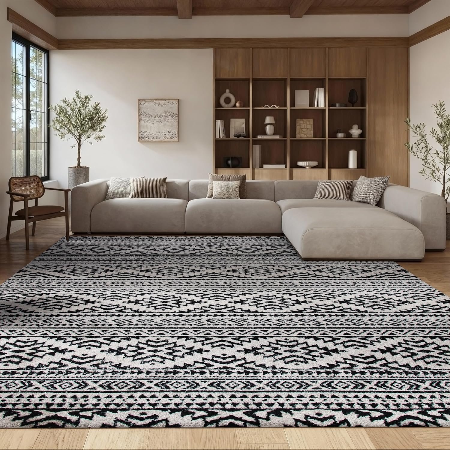 SAFAVIEH Area Rug 6×9 – Tulum Collection – Ivory & Black, Moroccan Boho Tribal Design, Non-Shedding & Easy to Clean, Ideal for Living Room, Bedroom, Dining Space (TUL272B)