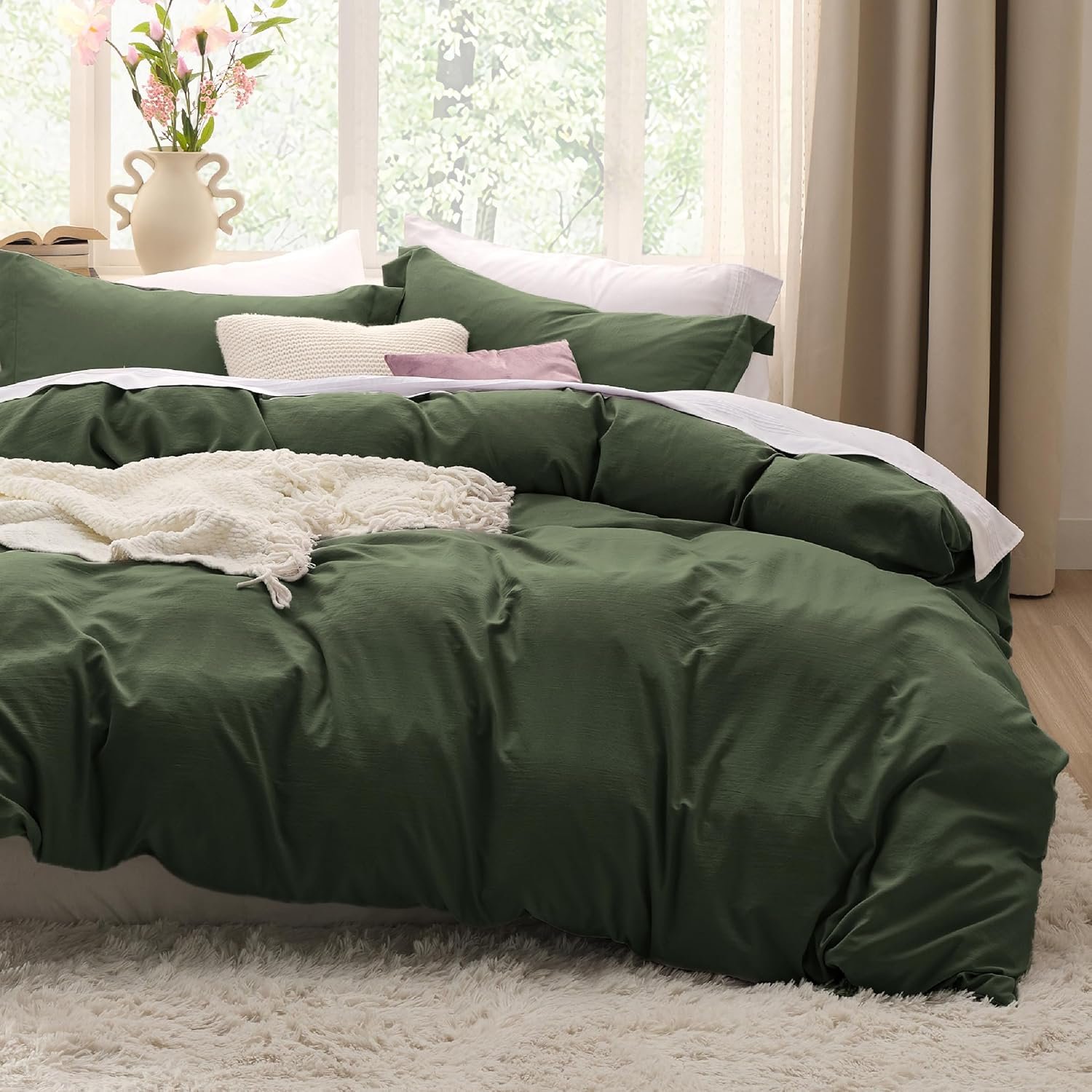 Bedsure Olive Green Duvet Cover King Size – 3 Pieces Prewashed Cotton-Like Polyester Extra Soft Bedding Set, Includes 1 Duvet Cover 104×90 Inches with Zipper Closure & 2 Pillow Shams, No Comforter